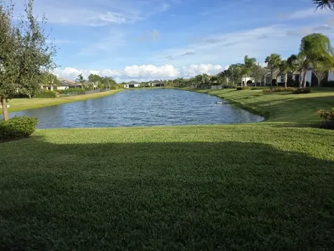 527 SE Vallarta Drive Port Saint Lucie FL 34984