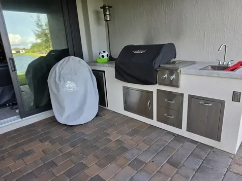 527 SE Vallarta Drive Port Saint Lucie FL 34984