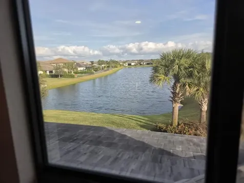 527 SE Vallarta Drive Port Saint Lucie FL 34984