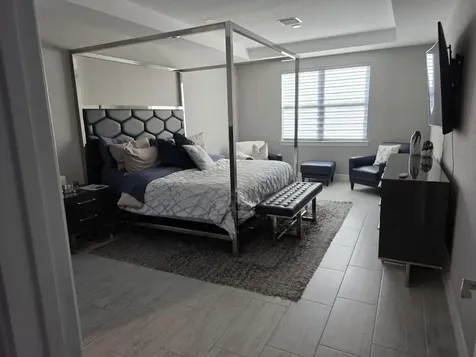 527 SE Vallarta Drive Port Saint Lucie FL 34984