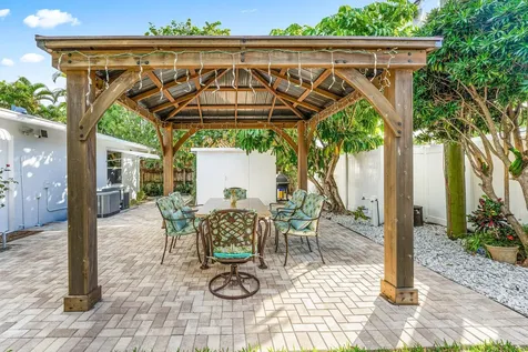 368 Plymouth Road West Palm Beach FL 33405
