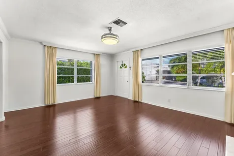 368 Plymouth Road West Palm Beach FL 33405
