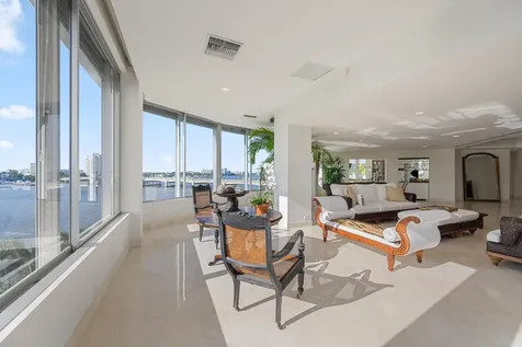 44 Cocoanut Row Palm Beach FL 33480