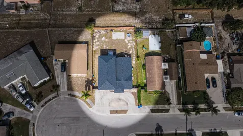 1412 W 27th Street Riviera Beach FL 33404