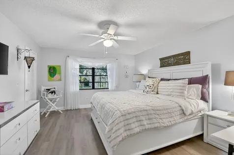 8310 Casa Del Lago Boca Raton FL 33433