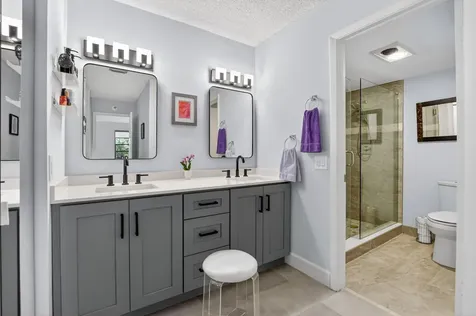 8310 Casa Del Lago Boca Raton FL 33433