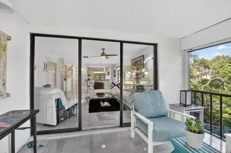 8310 Casa Del Lago Boca Raton FL 33433