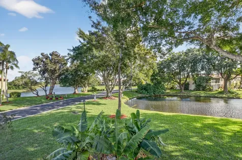 8310 Casa Del Lago Boca Raton FL 33433