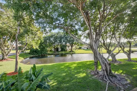 8310 Casa Del Lago Boca Raton FL 33433