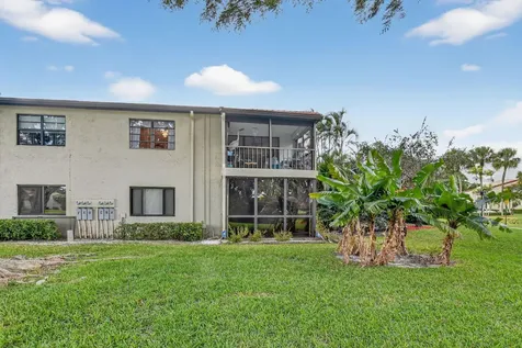 8310 Casa Del Lago Boca Raton FL 33433