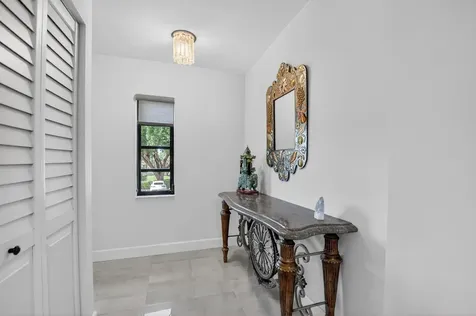 8310 Casa Del Lago Boca Raton FL 33433
