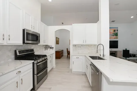 1039 Se Westminster Place Stuart FL 34997