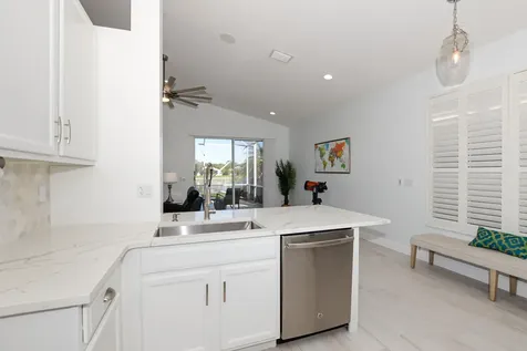 1039 Se Westminster Place Stuart FL 34997