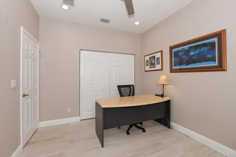 1039 Se Westminster Place Stuart FL 34997