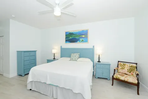1039 Se Westminster Place Stuart FL 34997