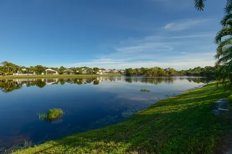 1039 Se Westminster Place Stuart FL 34997