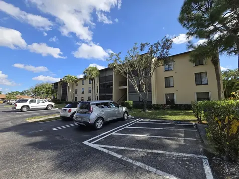 819 Sky Pine Way Greenacres FL 33415