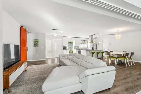 113 Park Lane Hypoluxo FL 33462