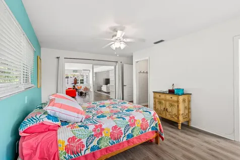 113 Park Lane Hypoluxo FL 33462