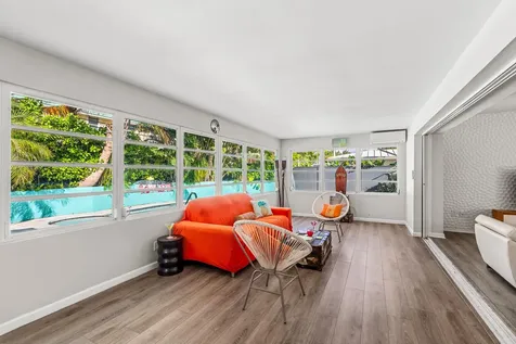 113 Park Lane Hypoluxo FL 33462