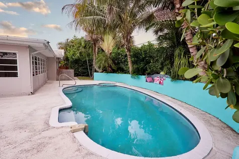 113 Park Lane Hypoluxo FL 33462