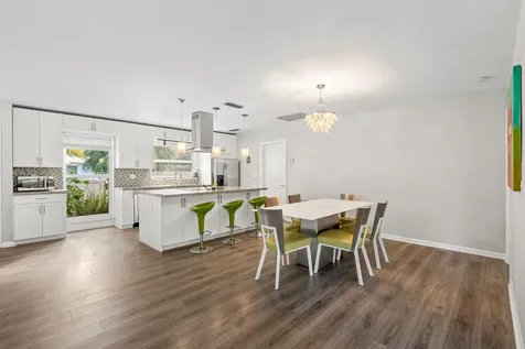 113 Park Lane Hypoluxo FL 33462