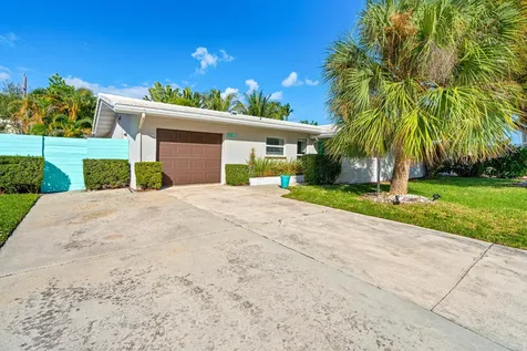113 Park Lane Hypoluxo FL 33462