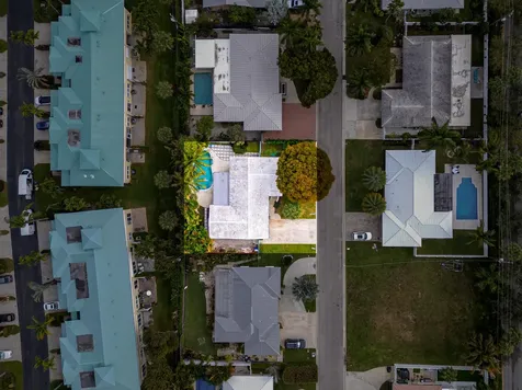 113 Park Lane Hypoluxo FL 33462