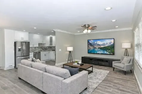864 Normandy R Delray Beach FL 33484