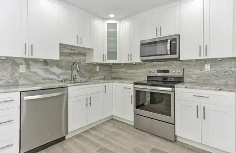 864 Normandy R Delray Beach FL 33484