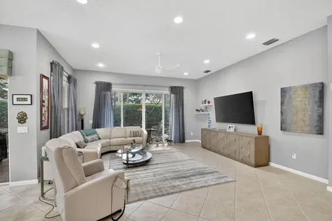 9852 Tallyrand Drive Lake Worth FL 33467