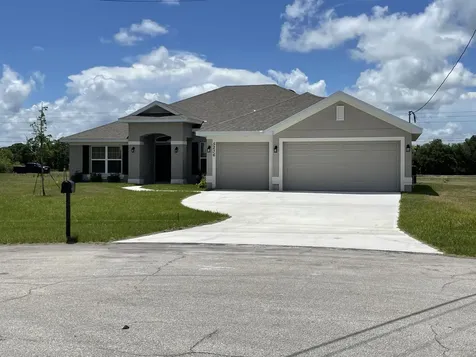 5236 NW Iredell Street Port Saint Lucie FL 34986