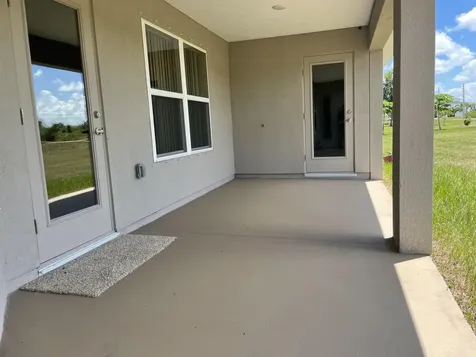 5236 NW Iredell Street Port Saint Lucie FL 34986