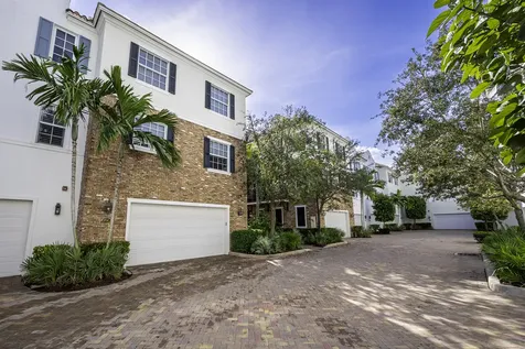 112 S Cannery Row Circle Delray Beach FL 33444