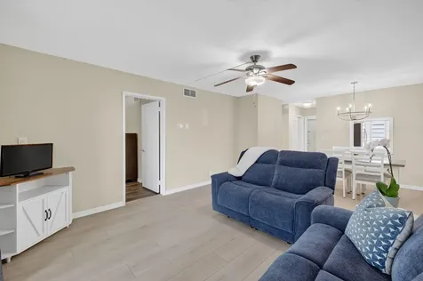 2050 Ne 39th Street Lighthouse Point FL 33064