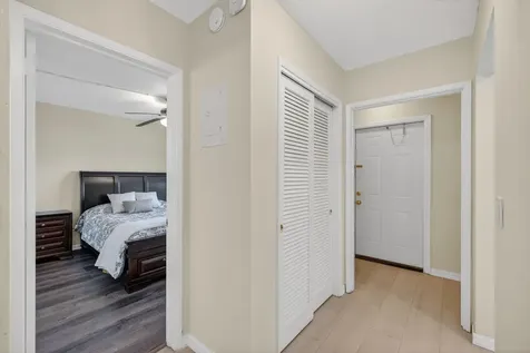 2050 Ne 39th Street Lighthouse Point FL 33064