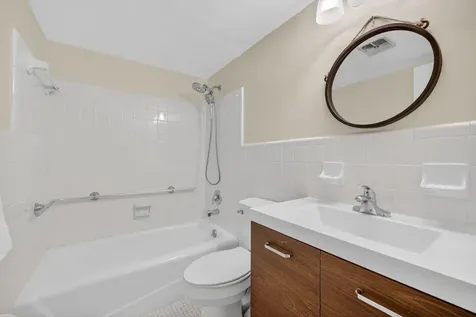 2050 Ne 39th Street Lighthouse Point FL 33064