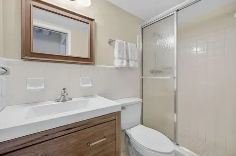 2050 Ne 39th Street Lighthouse Point FL 33064