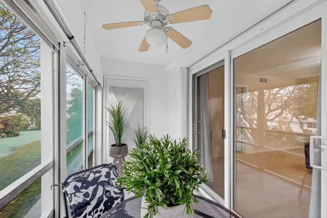 2050 Ne 39th Street Lighthouse Point FL 33064