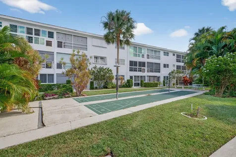 2050 Ne 39th Street Lighthouse Point FL 33064