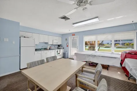 2050 Ne 39th Street Lighthouse Point FL 33064