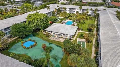 2050 Ne 39th Street Lighthouse Point FL 33064