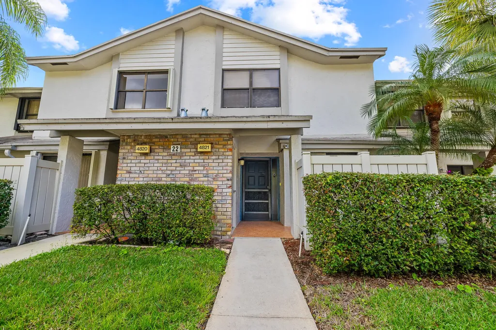 4821 Nw 22nd Street Coconut Creek FL 33063