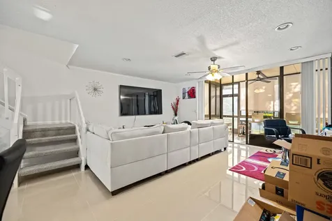4821 Nw 22nd Street Coconut Creek FL 33063