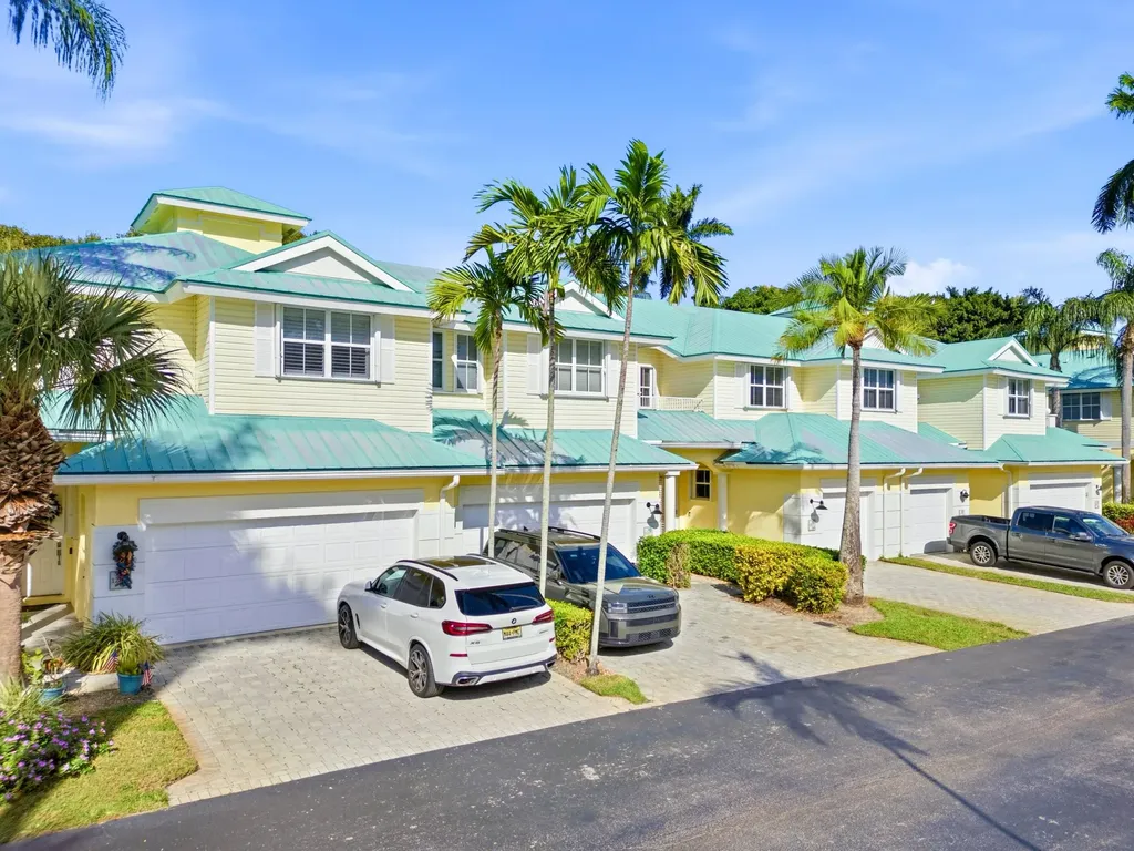 125 Barefoot Cove Hypoluxo FL 33462