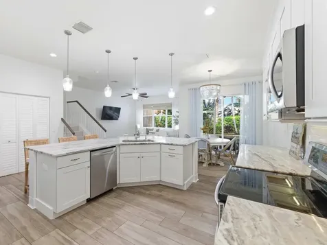 125 Barefoot Cove Hypoluxo FL 33462
