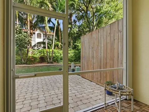 125 Barefoot Cove Hypoluxo FL 33462