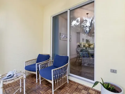 125 Barefoot Cove Hypoluxo FL 33462