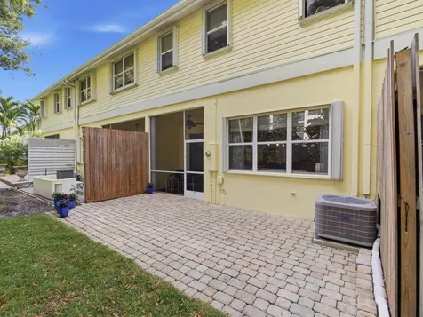 125 Barefoot Cove Hypoluxo FL 33462
