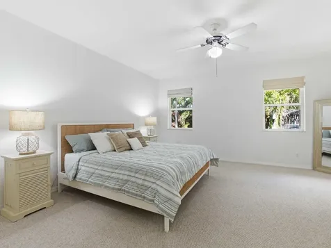 125 Barefoot Cove Hypoluxo FL 33462